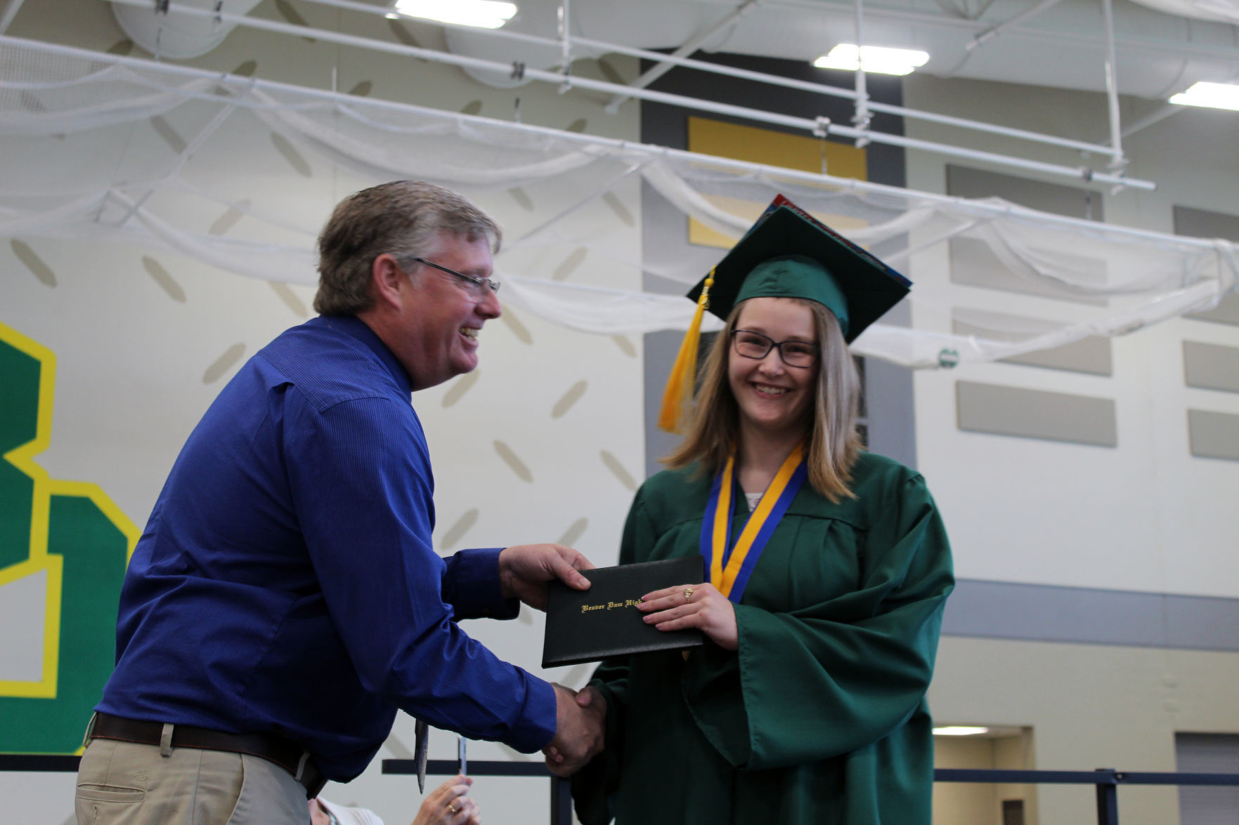 060219-ctzn-news-bd-grad078.jpg
